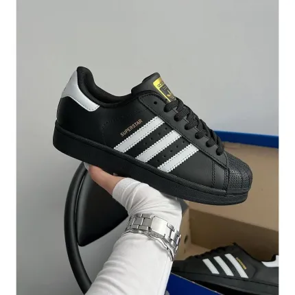 Adidas Superstar Black Classic
